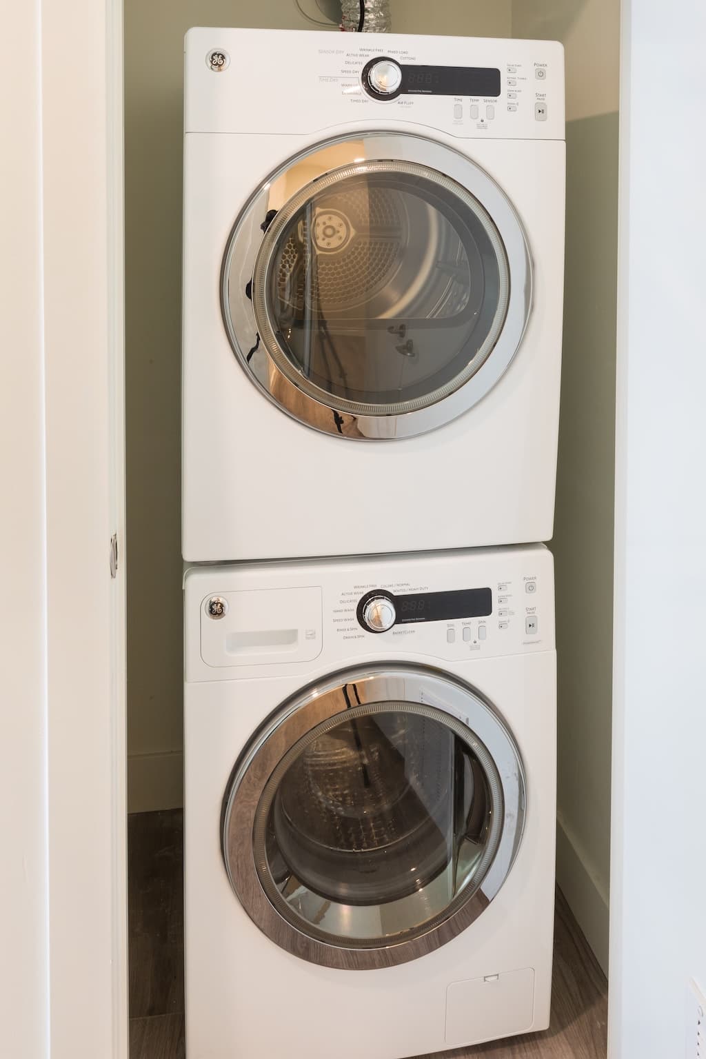 LoHi Landing Washer and Dryer Photo